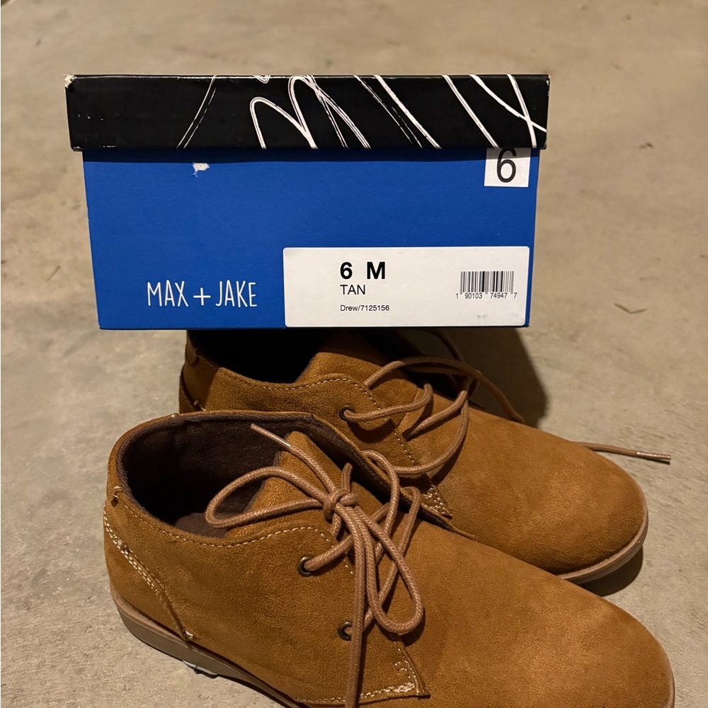 Tan Dress Shoes with Soft Suede Material and Low-Top Design